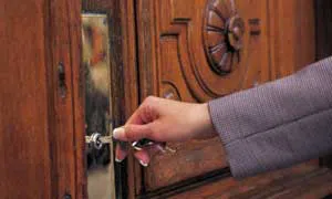 Newtonville Locksmith Store Newtonville, MA 617-826-6180 - 4a-Door-Unlock